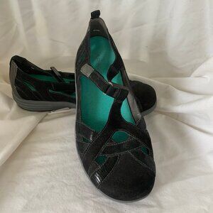 Orthofeet "Juno" black suade & patent leather Mary Jane, 8.5 W